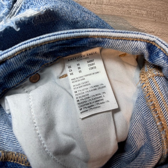 American Eagle Mom Jeans! - Picture 3 of 6